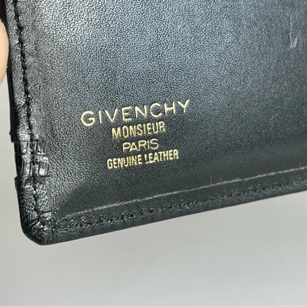 Givenchy Bi fold Black Men’s Wallet . Original